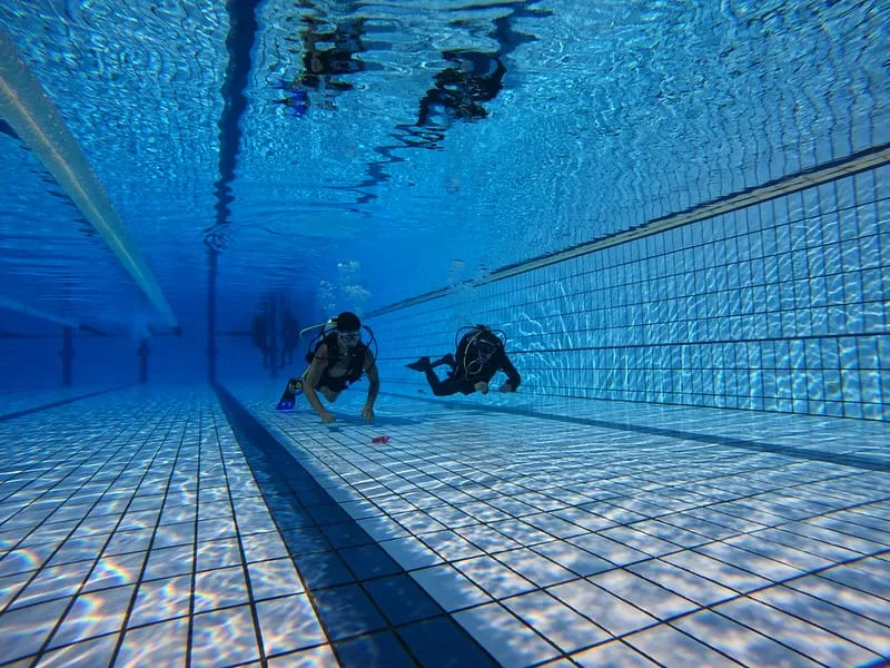 Try dives in the pool, Yverdon 2025, photo 1